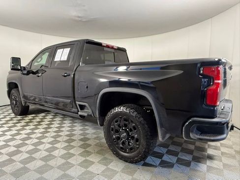Used 2024 Chevrolet Silverado 2500 High Country w/ High Country Premium Package image 4