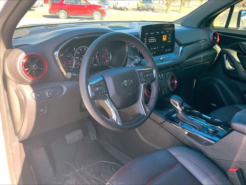 Certified 2025 Chevrolet Blazer RS w/ Enhanced Convenience Package image 18