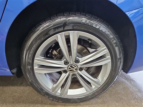 Used 2024 Volkswagen Jetta SE image 31