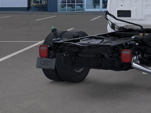 New 2026 Ford F550 4x4 Crew Cab Super Duty w/ XL Chrome Package image 24