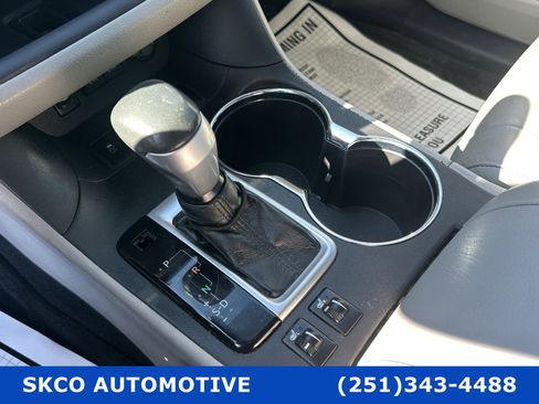 Used 2018 Toyota Highlander XLE image 23