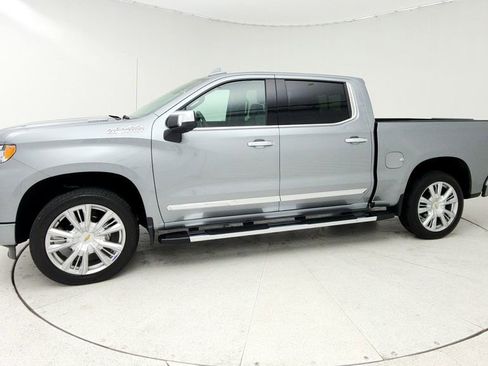 New 2026 Chevrolet Silverado 1500 High Country w/ High Country Premium Package AWD/4WD image 2