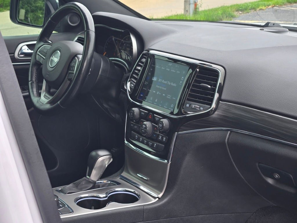 Used 2021 Jeep Grand Cherokee Limited w/ Luxury Group II AWD/4WD image 8