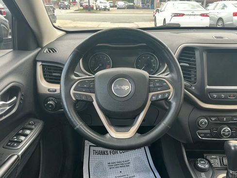 Used 2014 Jeep Cherokee Limited w/ Technology Group AWD/4WD image 17
