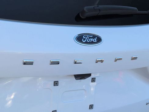 Certified 2022 Ford Escape SEL image 13