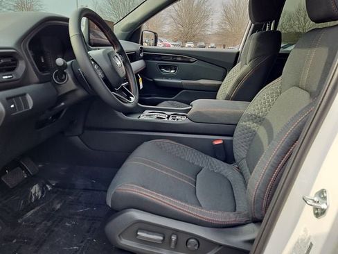 New 2026 Honda Pilot Sport image 9