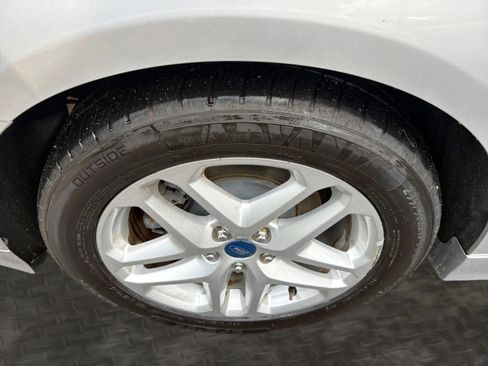 Used 2013 Ford Fusion SE FWD image 38