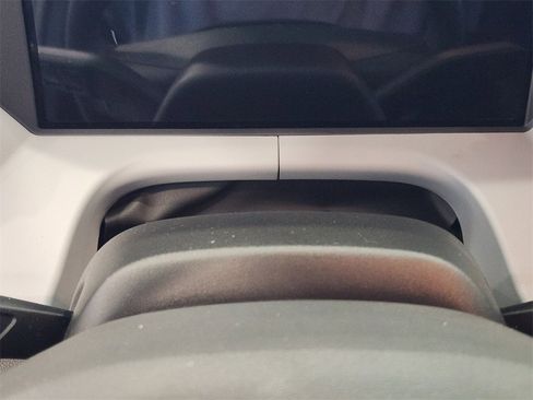 New 2027 Chevrolet Bolt RS image 12