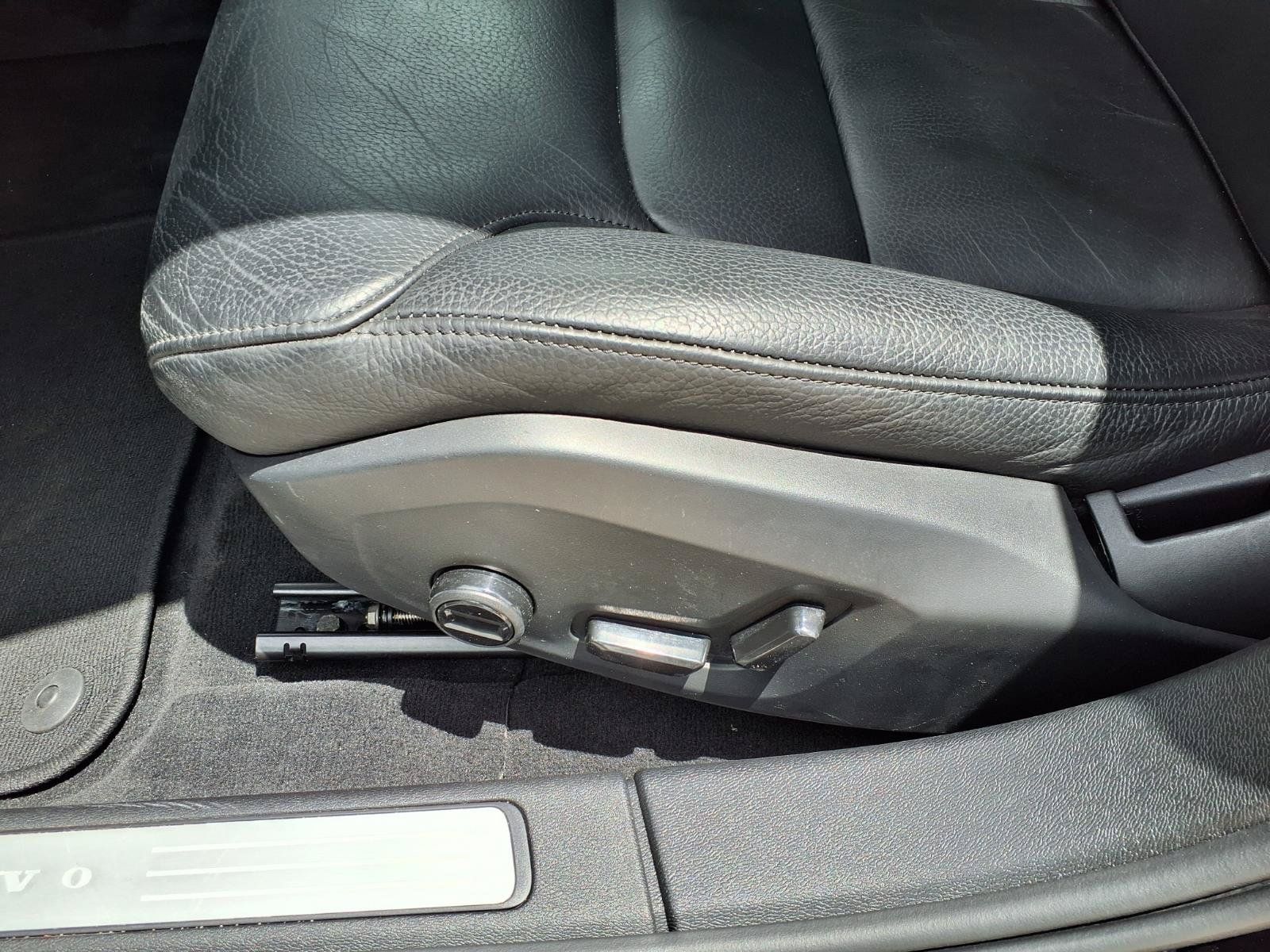 Certified 2024 Volvo S60 B5 Plus FWD image 22