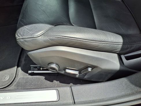 Certified 2024 Volvo S60 B5 Plus FWD image 22