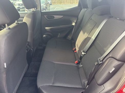 Used 2021 Nissan Rogue Sport S image 15