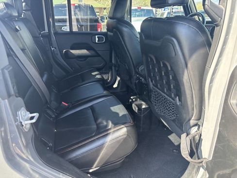 Used 2021 Jeep Gladiator Mojave AWD/4WD image 16