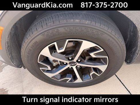 Certified 2023 Kia Sportage EX image 8