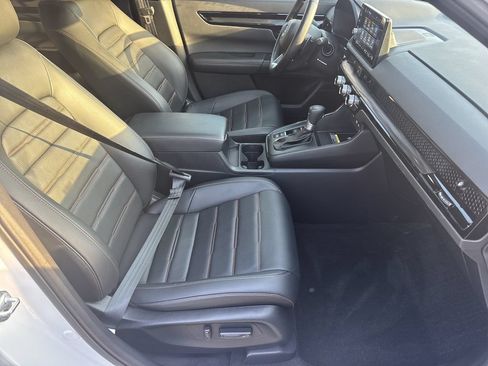 Used 2025 Honda CR-V Sport Touring image 13