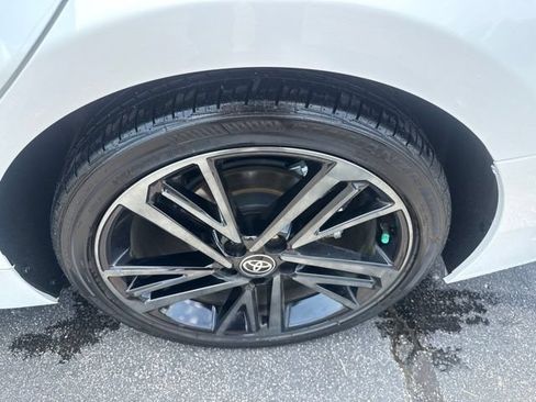 Used 2025 Toyota Camry XSE FWD image 11