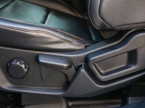 Used 2022 Ford Bronco Badlands w/ Sasquatch Package image 25