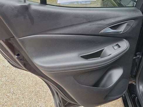 Used 2022 Buick Encore GX Select w/ Sport Touring Package image 10