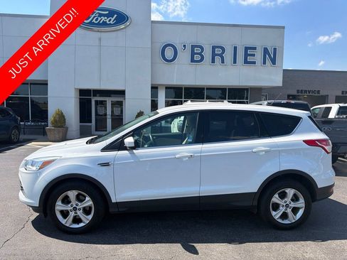 Used 2015 Ford Escape SE FWD image 1