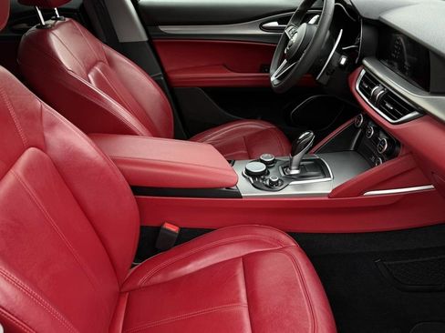 Used 2019 Alfa Romeo Stelvio Sport w/ Quick Order Package 22J Sport AWD/4WD image 42
