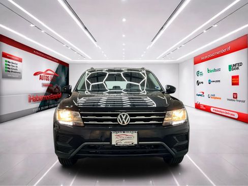 Used 2021 Volkswagen Tiguan SE w/ Panoramic Sunroof Package AWD/4WD image 2