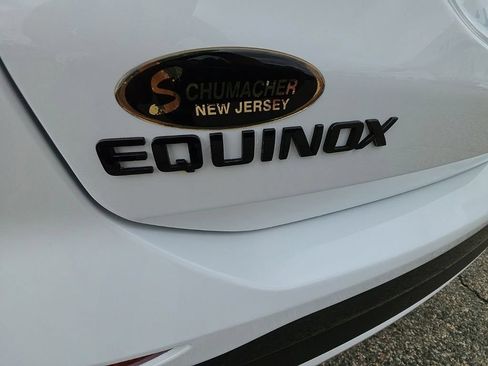 Certified 2023 Chevrolet Equinox RS AWD/4WD image 34