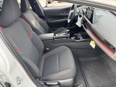 New 2026 Toyota Prius Plug-In Hybrid image 8