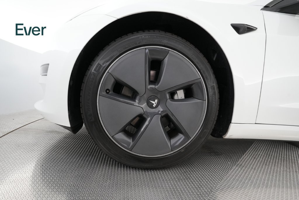 Used 2023 Tesla Model 3 Standard Range RWD image 19