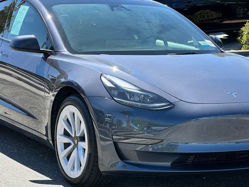 Used 2023 Tesla Model 3 Standard Range RWD image 11