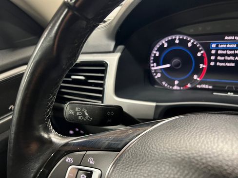 Used 2018 Volkswagen Atlas SEL Premium image 40