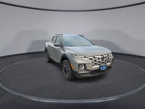 Used 2022 Hyundai Santa Cruz SEL w/ Activity Package FWD image 2