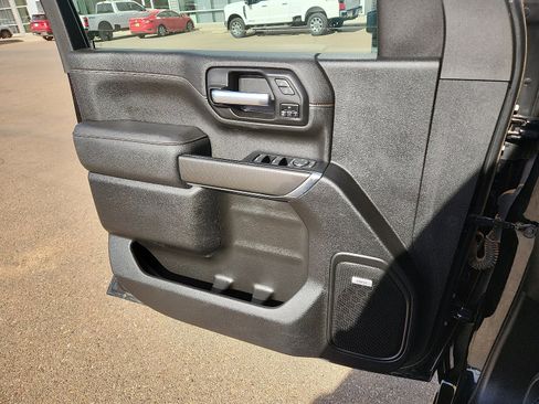 Used 2023 GMC Sierra 2500 AT4 w/ AT4 Premium Plus Package image 14