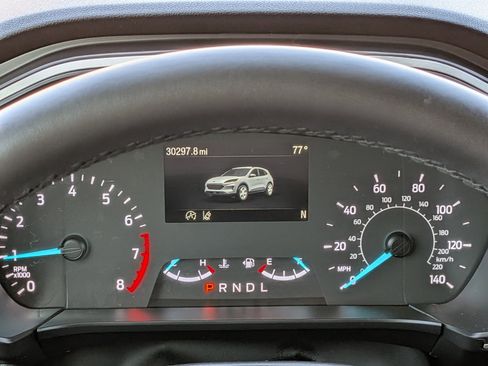 Used 2022 Ford Escape SE w/ SE Sport Appearance Package image 27