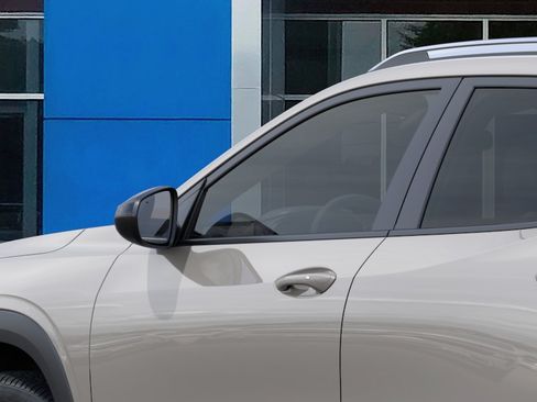 New 2026 Chevrolet Trax ACTIV w/ Driver Confidence Package FWD image 36