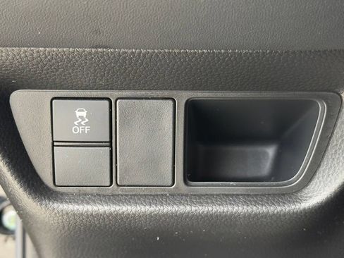 Used 2025 Honda HR-V Sport image 30