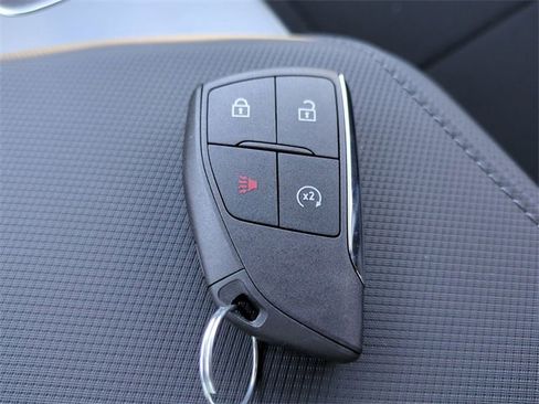 New 2026 Chevrolet Equinox EV LT image 28