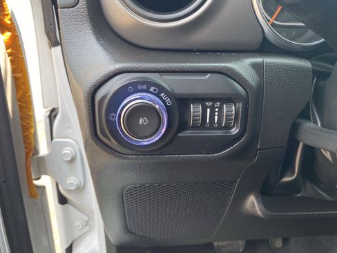 Used 2022 Jeep Wrangler Unlimited Sport AWD/4WD image 21