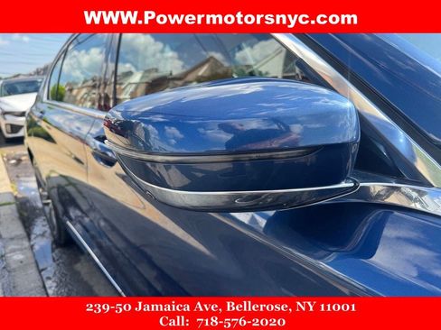 Used 2022 BMW 750i xDrive w/ Executive Package AWD/4WD image 11