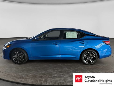 Used 2025 Nissan Sentra SV FWD image 8