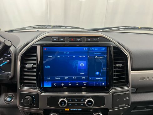 Used 2022 Ford F350 Platinum image 27