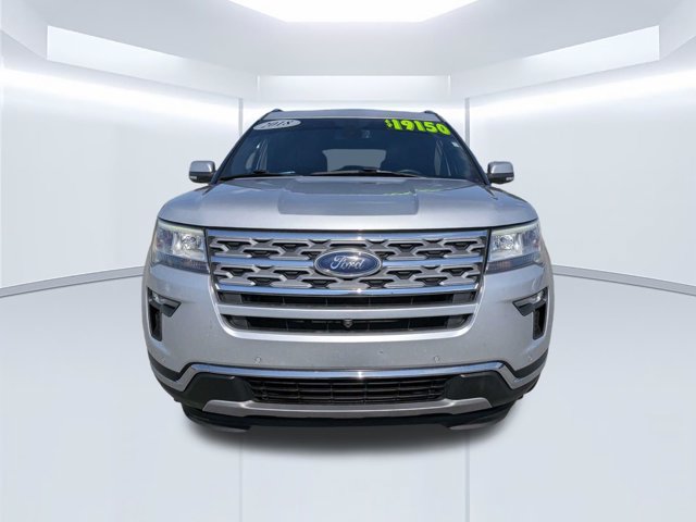 Used 2018 Ford Explorer Limited w/ Equipment Group 301A FWD image 8