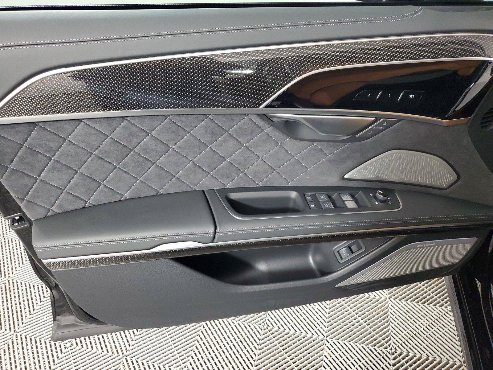 Used 2026 Audi S8 AWD/4WD image 18