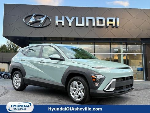 Used 2026 Hyundai Kona SE FWD image 1