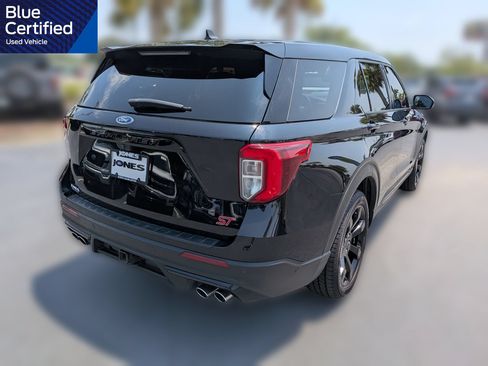 Used 2022 Ford Explorer ST w/ ST Street Pack AWD/4WD image 4