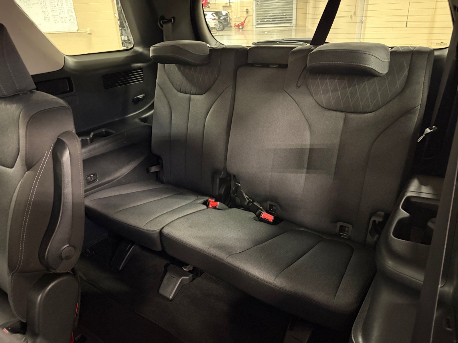 Used 2022 Hyundai Palisade SEL w/ Cargo Package FWD image 30