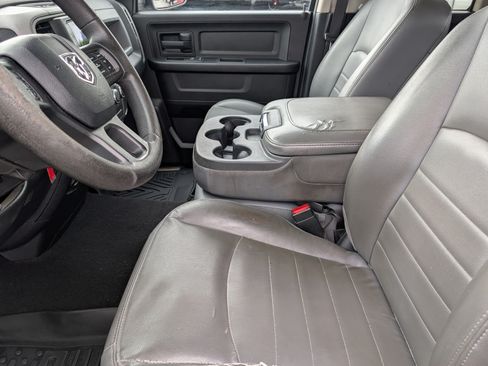 Used 2016 RAM 1500 Express RWD image 11