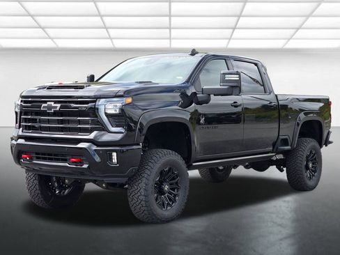 New 2025 Chevrolet Silverado 2500 LTZ w/ Trail Boss Package AWD/4WD image 2
