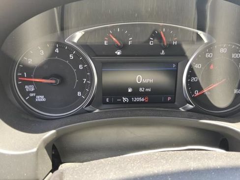 Used 2024 GMC Terrain SLT w/ Elevation Edition FWD image 4