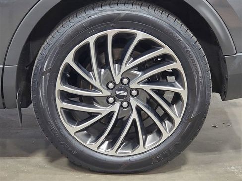 Used 2020 Lincoln Nautilus Reserve w/ Class II Trailer Tow Package image 9