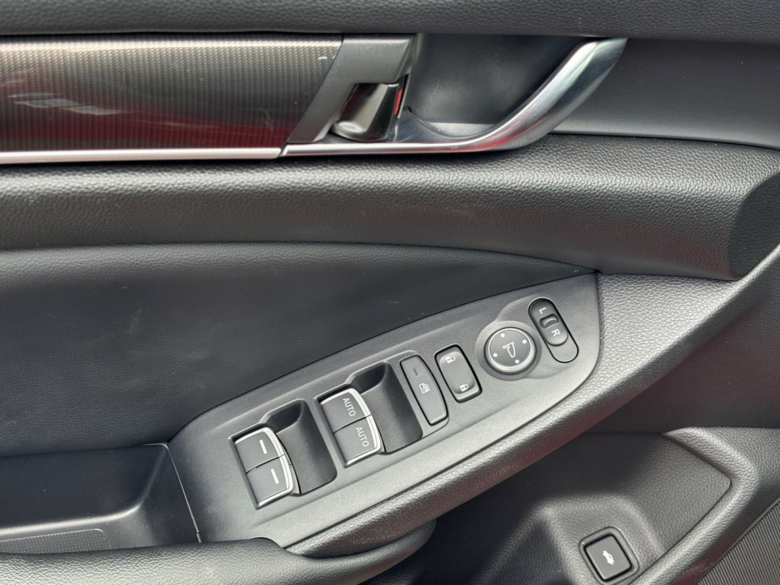 Used 2022 Honda Accord Sport image 17