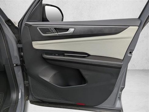 Used 2024 Volkswagen Atlas Cross Sport SEL Premium R-Line image 27